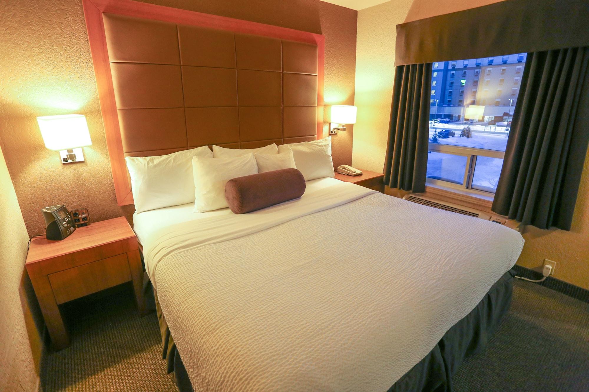 Days Inn By Wyndham Calgary Airport Экстерьер фото